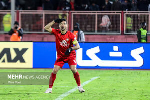 رد شکایت پرسپولیس از بازیکن جنجالی تراکتور/ استقلال رای برائت گرفت