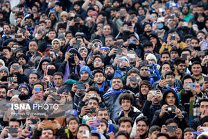 برتری استقلال برابر فولاد هرمزگان در نیمه نخست