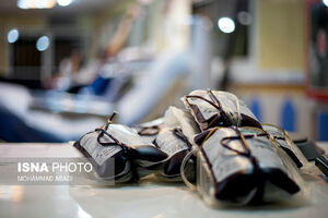 درخواست از تهرانی‌ها برای اهدای خون / استقرار تیم‌های سیار خون‌گیری در بیمارستان‌ها