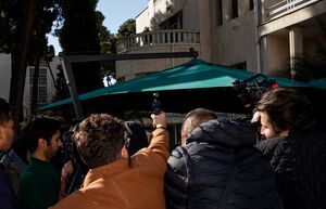 وزرای دولت در حیاط دولت