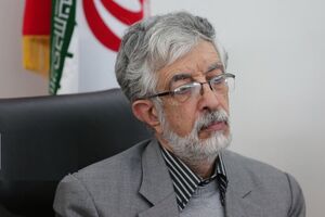 حمله حدادعادل به رضا شاه روی آنتن زنده: کشتن مردم برایش مثل آب خوردن بود +ویدیو