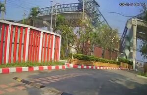 سقوط پل در حال ساخت در تایلند