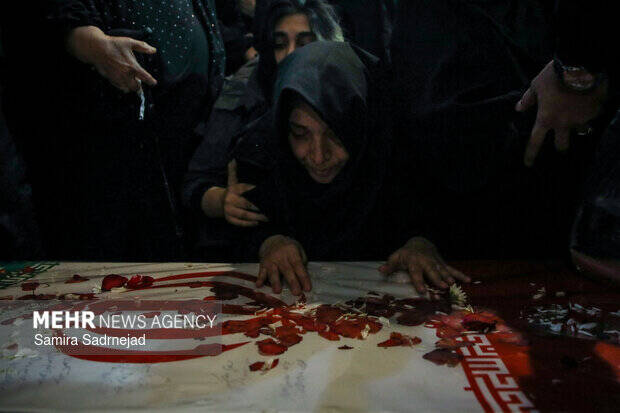 آه؛ جوان نمیتوانم خاک کنم!