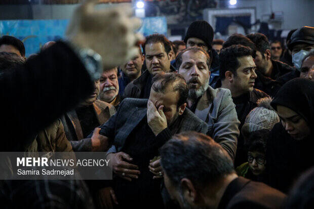 آه؛ جوان نمیتوانم خاک کنم!