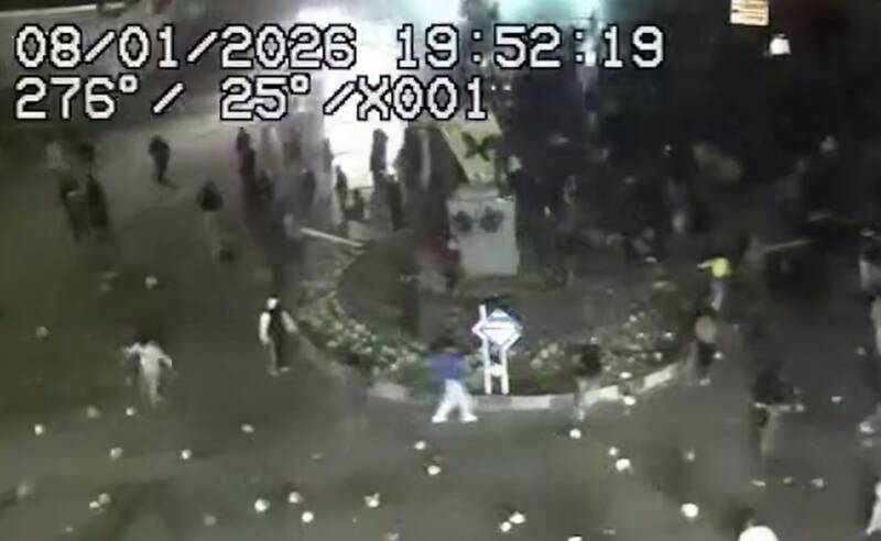  تخریب نماد جشنوارۀ فیلم کودکان توسط آشوبگران