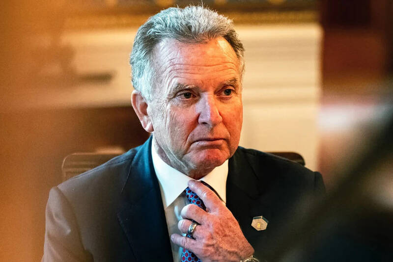 به راه حل دیپلماتیک در قبال ایران امیدوار هستیم