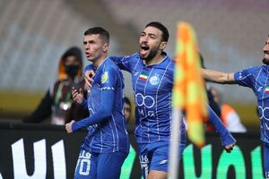 خارجی‌های استقلال به تهران بازنگشتند