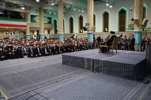 دیدار اقشار مختلف مردم با رهبر انقلاب در سالروز عید مبعث