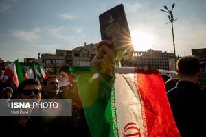 واکنش دیپلمات ایرانی به راهپیمایی‌های میلیونی مردم در ایران