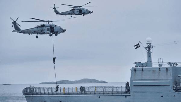 هیولای تمامیت خواهی ترامپ دامن اروپا را گرفت/ آیا تروئیکا قدرت ایستادگی در برابر کاخ سفید را دارد؟