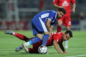 فیلم / خلاصه بازی استقلال 0 - 0 تراکتور