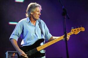 درس سیاست «راجر واترز» به سلبریتی‌های ایرانی / بنیانگذار پینک فلوید: عوامل سیا و ام آی 6 در کشتار مردم ایران شرکت داشتند / پسر شاه سابق کم‌طرفدارترین اپوزیسیون است / «دولت جمهوری اسلامی» از اعتراض بازار و کسبه ایران حمایت کرد