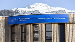 واکنش سفیر ایران به بیانیه مجمع داووس درباره عدم شرکت عراقچی