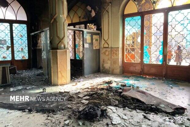 رخت سیاه بر تن سبزقبا؛ پناه امن مردم دزفول را آتش فتنه زدند