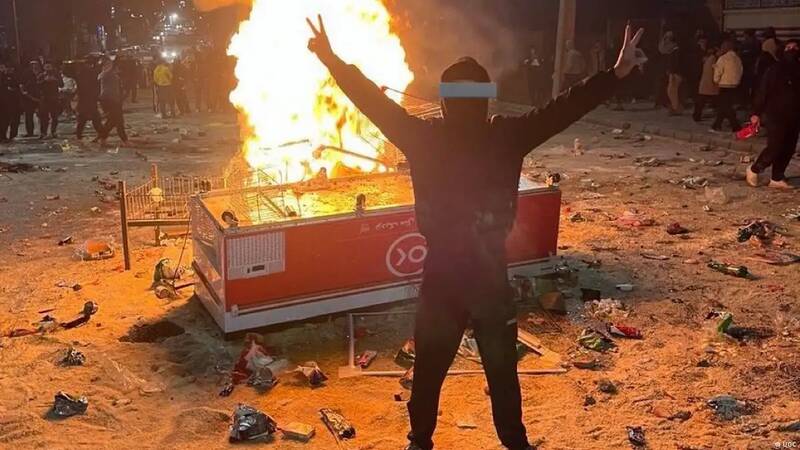 فیلمی که در میدان سند جنایت تروریست ها شد