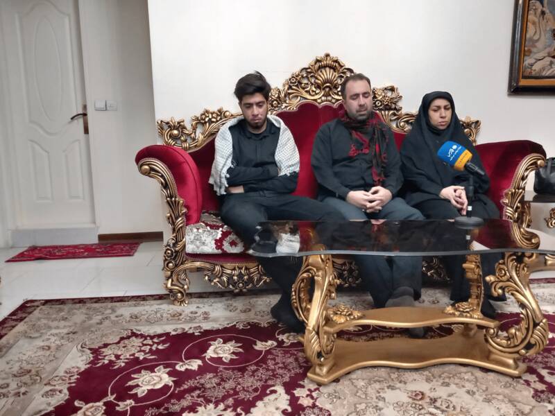 روایت بسیجی ۱۶ ساله که از پشت هدف تیر قرار گرفت +عکس