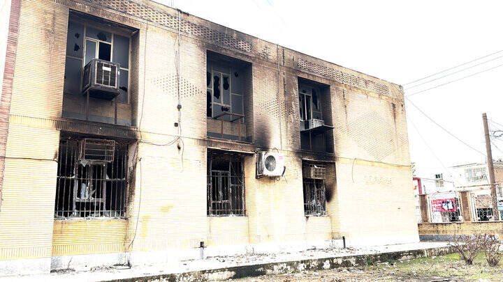 روایتی تکان دهنده از آتش زدن جمعیت هلال‌احمر ایذه!