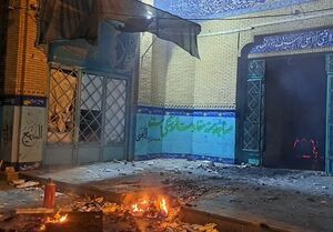 حمله وحشیانه اغتشاشگران به مسجد جامع اندیشه +فیلم