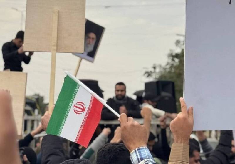 تجمع مردم عراق در حمایت از ایران و رهبر انقلاب +عکس