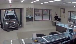 سرقت میلیون دلاری از جواهر فروشی در کالیفرنیا