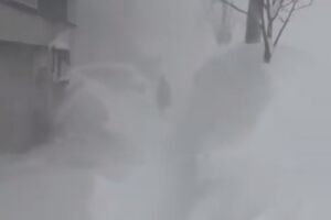 "هوکایدو" در برف دفن شد!