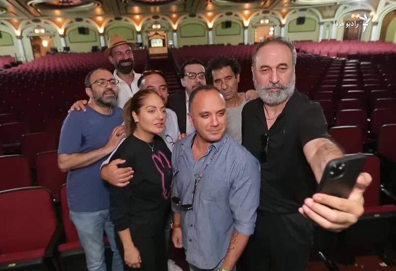 زندگي،ميگويد،خسته،ايران،بميري،ميكنند،برگرديم،پاسگاه،مشت،سگ،ب ...