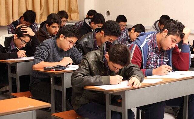 دانشآموزان با ۱۱ آسیب درگیرند