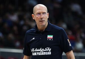 پیاتزا به لهستان می‌رود؟