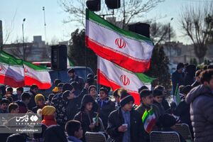 پارچه را می‌توانید بسوزانید؛ اما هویت ما را نه