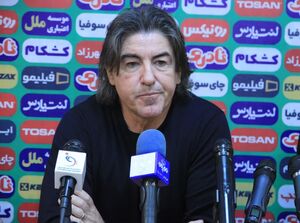 ساپینتو: صحبت‌‌های تاجرنیا جو رختکن را متشنج کرد/ او را بعد از سه هفته بی‌خبری دیدم