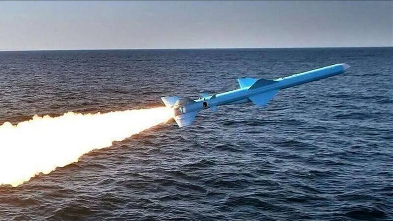 پایان دوران طلایی ناوهای هواپیمابر؛ چالش هژمونی ایالات متحده در برابر تاکتیک‌های نامتقارن/ آیا غرق شدن یک ناو هواپیمابر آمریکا، شکست استراتژیک واشنگتن را رقم خواهد زد؟ +عکس و فیلم