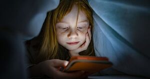 محدودیت اینترنت برای افراد کمتر از ۱۵ سال در فرانسه