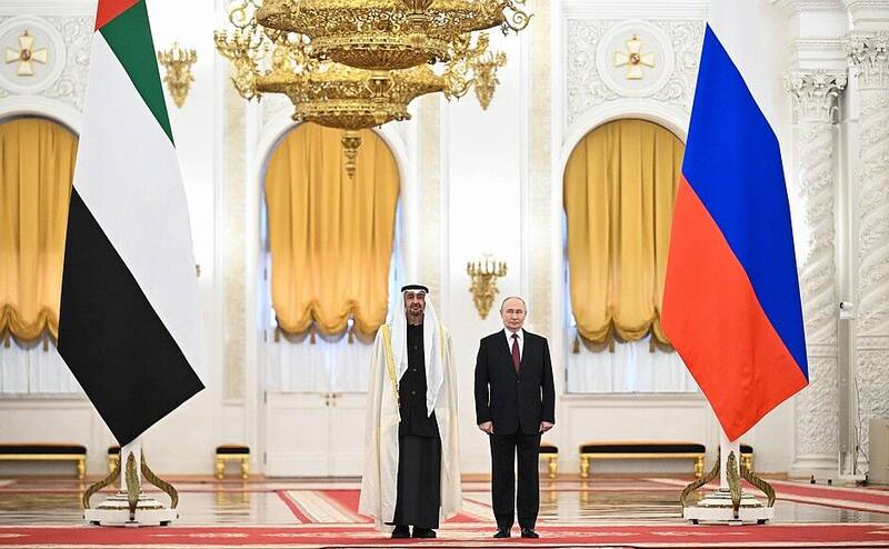 پوتین و رئیس امارات درباره تحولات منطقه گفتوگو کردند