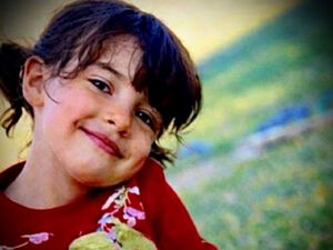 سه هفته از شهادت ملینا گذشت؛ کاپشن صورتی هنوز فریاد می‌زند