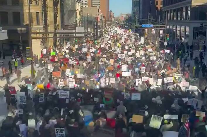 فیلم/ تظاهرات مردم آمریکا علیه سیاست‌های مهاجرتی ترامپ