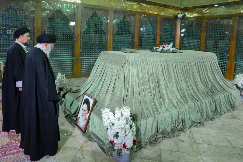 اسلامي،انقلاب