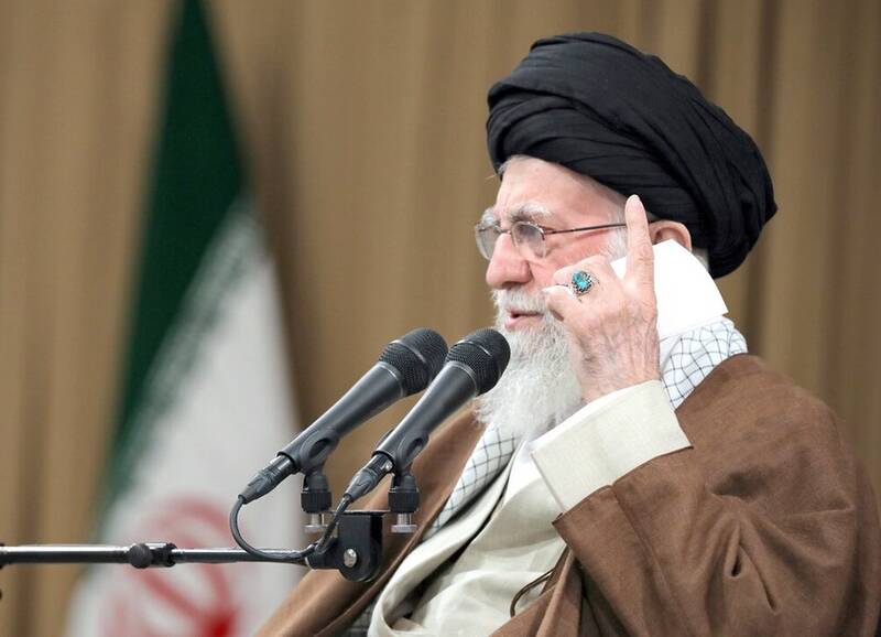 حضرت،جنگ،خميني