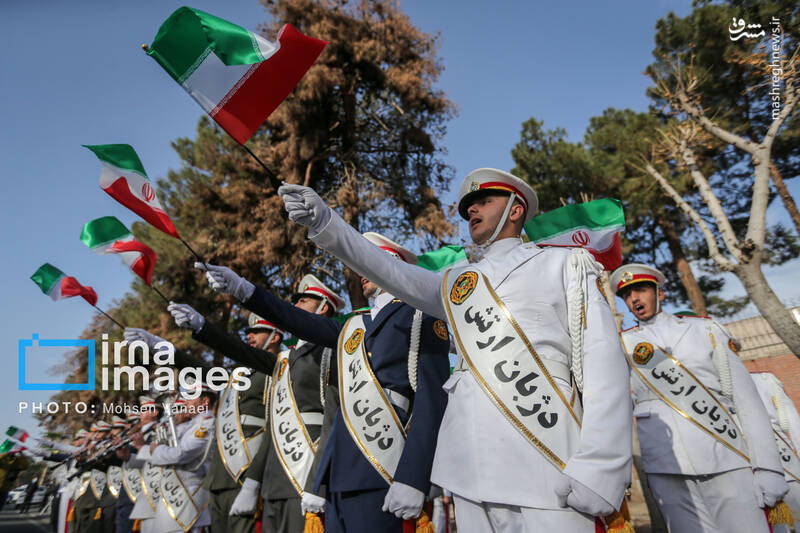 عکس/ رژه موتور سواران در سالروز ورود امام خمینی به تهران