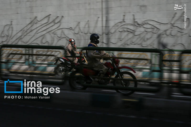 عکس/ رژه موتور سواران در سالروز ورود امام خمینی به تهران
