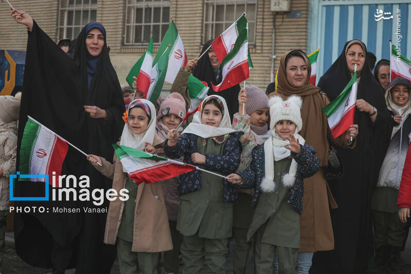 عکس/ رژه موتور سواران در سالروز ورود امام خمینی به تهران