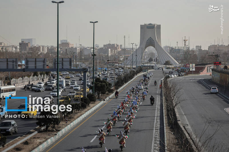 عکس/ رژه موتور سواران در سالروز ورود امام خمینی به تهران