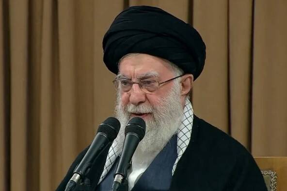  رهبر انقلاب: آمریکا، داعشِ فتنه اخیر را ایجاد کرد