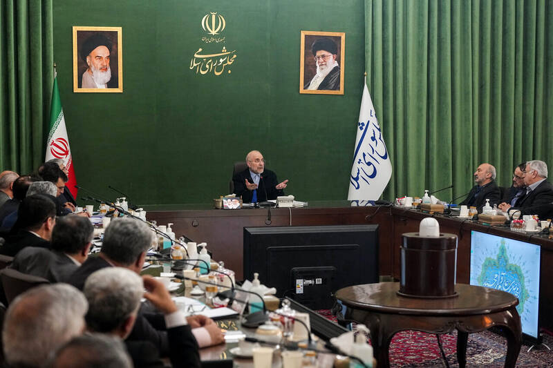 قاليباف،مجلس،اجتماعي،اعتماد،وظيفه،قوانين،مسئله،شكل،دانشگاه،س ...