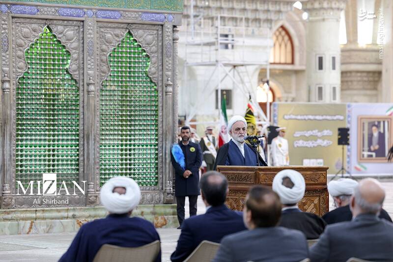 عکس/ حضور رئیس و مسئولان عالی قضایی در حرم امام خمینی(ره)