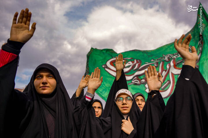 منتظران،مشرق