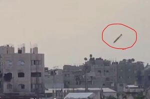 فیلم لحظه مهیب بمباران ساختمانی در محله الزیتون غزه