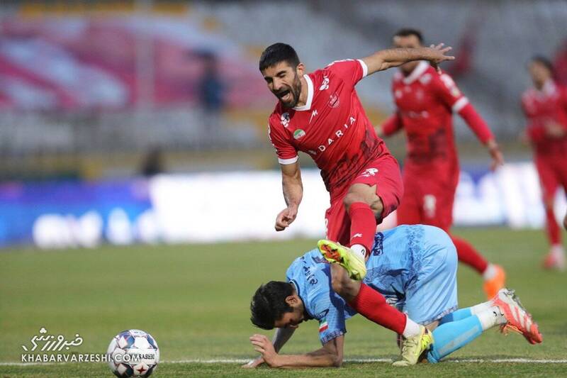 محمدي،پرسپوليس،كارته