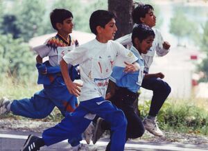 تکرار سکانس معروف "بچه‌های آسمان" در لیگ برتر! +عکس