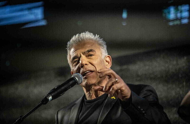 لاپید خواستار تحقیق کیفری علیه نتانیاهو شد