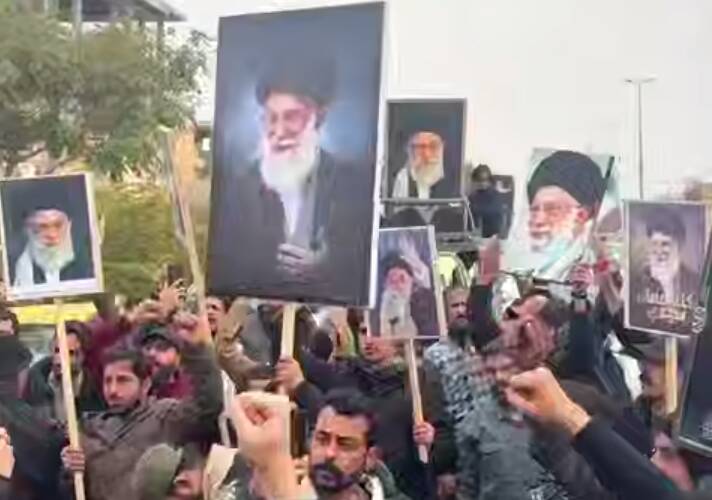 فیلم/ تجمع حمایت از ایران در کربلای معلی